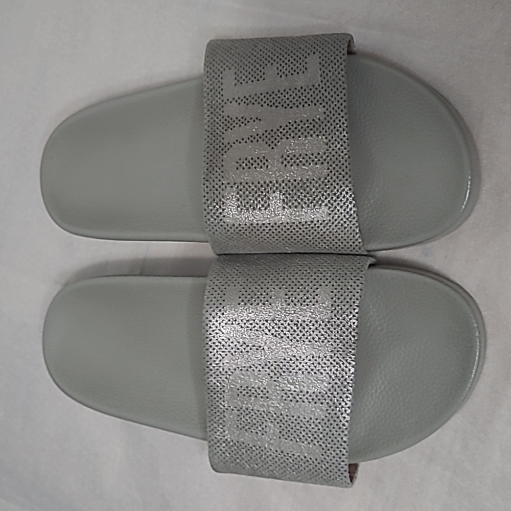 Frye Signature Slides Silver Leather 6.5
